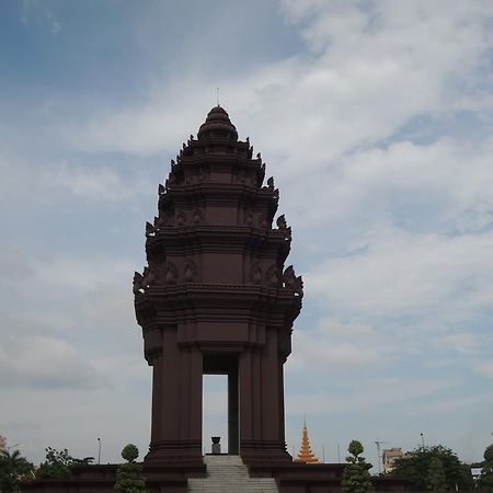 Golden Boat Guesthouse Phnom Penh Bagian luar foto