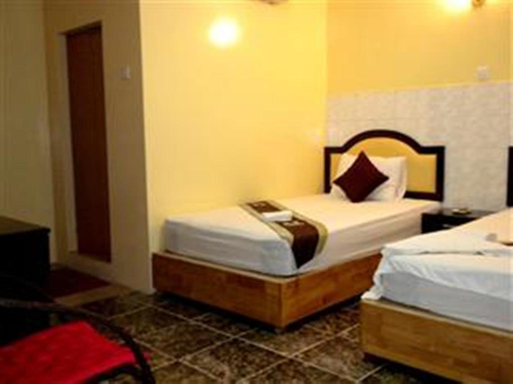 Golden Boat Guesthouse Phnom Penh Bagian luar foto