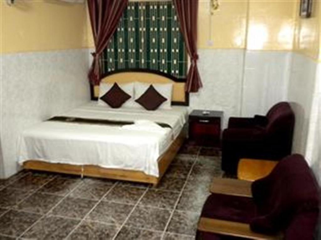 Golden Boat Guesthouse Phnom Penh Ruang foto