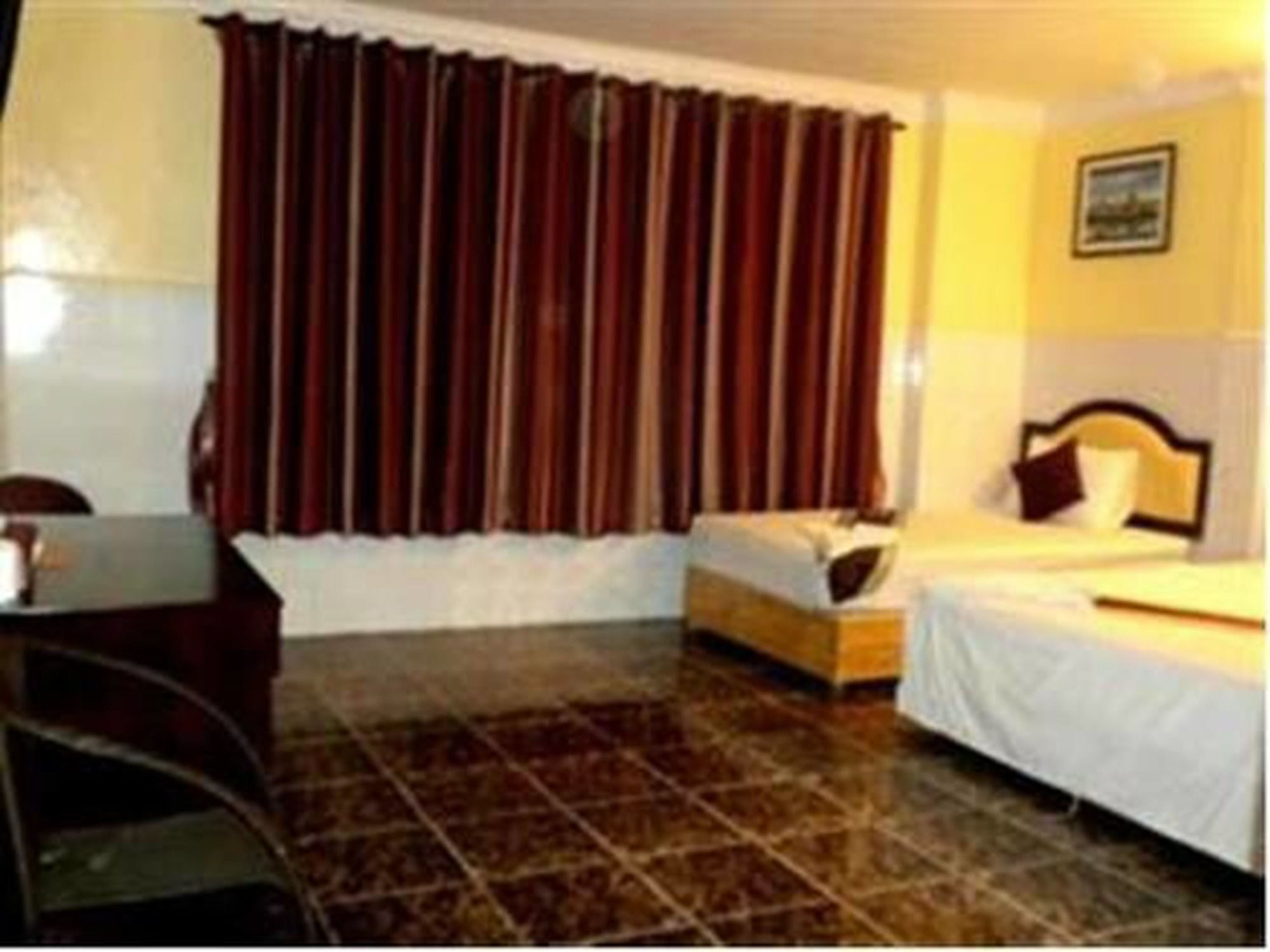 Golden Boat Guesthouse Phnom Penh Bagian luar foto